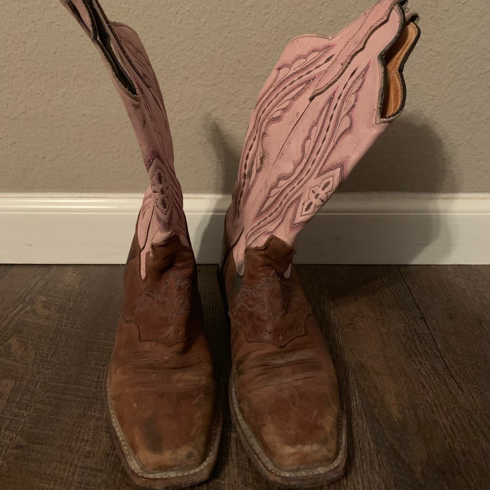 Size 7 Justin Boots